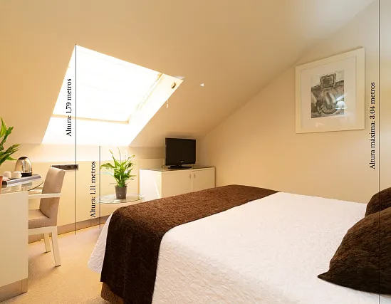 KLEINES DOPPELZIMMER